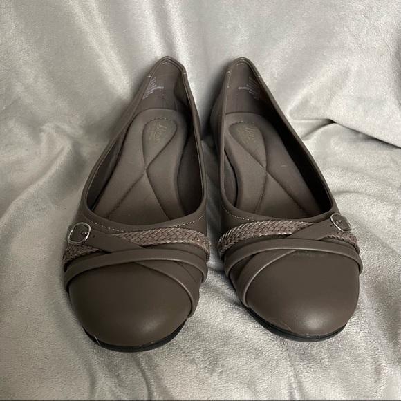 GH Bass & Co - womens Flats - Picture 6 of 6